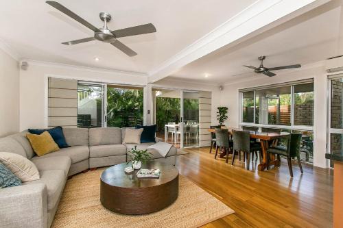 Tradewinds 4 - beachside 3 BR townhouse