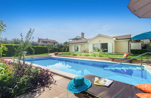 traditional house with nice view close to the beach