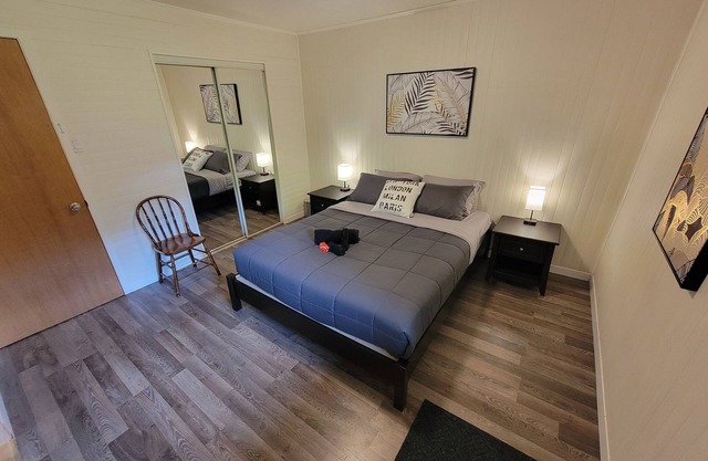Tranquil bed & breakfast with WiFi in Château-Richer 15% off KCR Karting