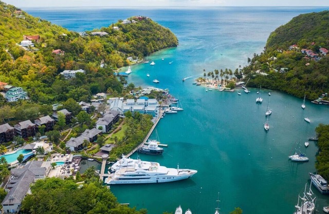 Tranquil Vistas of Marigot