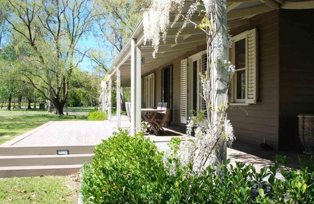 TRANQUILITY, Berry - 2pm check out Sundays! Berry & Surrounds