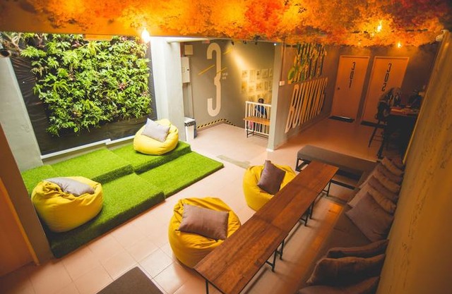 Traveller Bunker Hostel 1