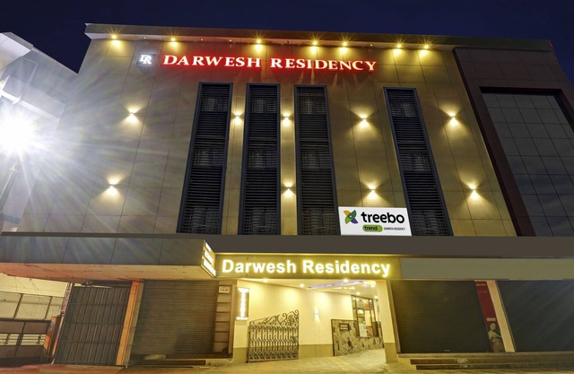 Treebo Darwesh Residency - 500m from Railway Station