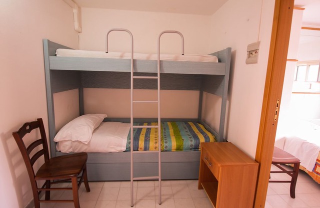 Trilocale 4 beds in Vieste with pool and parking a few meters from the sea