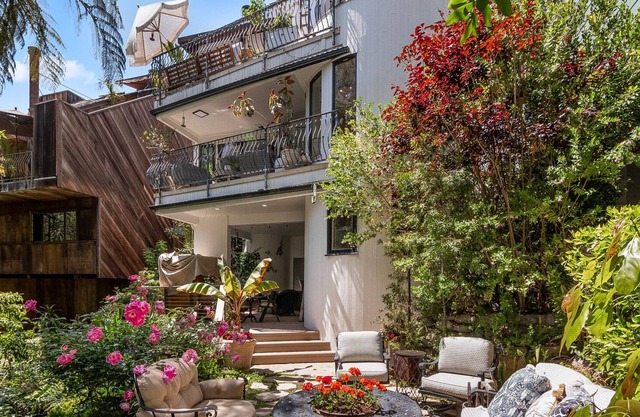 Tropical Laguna Beach Retreat