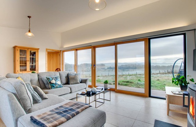 Tweed Hideaway