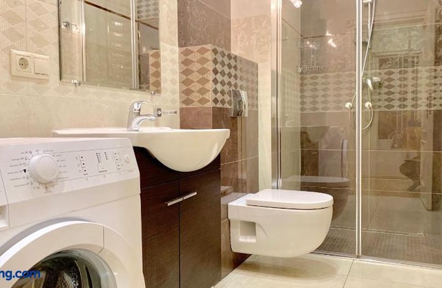 Two-bedroom on Lesi Ukrainky