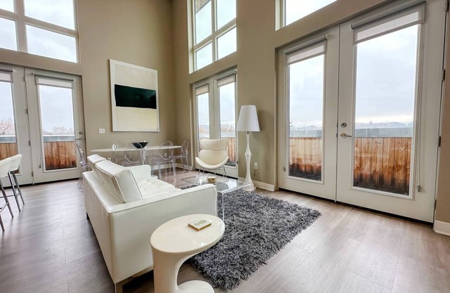 Two-Story Luxury Ultra-Modern Penthouse Apartment