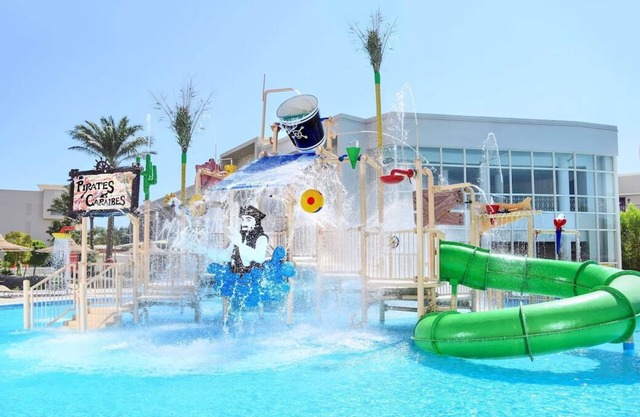 Ultimate Beachfront Getaway – All-Inclusive Dining, Spa, Pool & Watersports