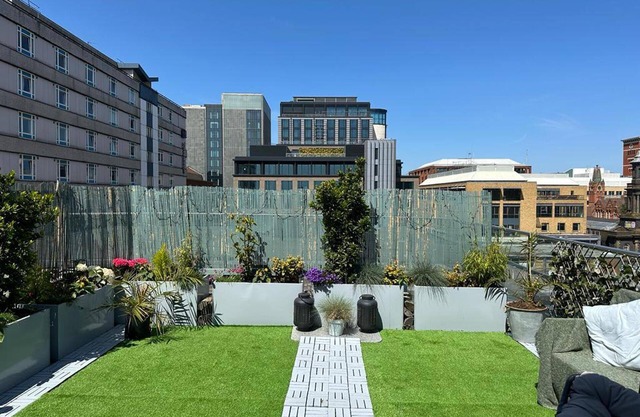 Unique Penthouse With Jacuzzi & Garden