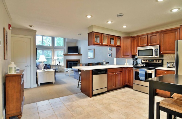 Unit 207 2 Bdrm/2 BA