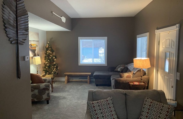 Up North Vacations Home in the Heart of Indian River "Exit 310"