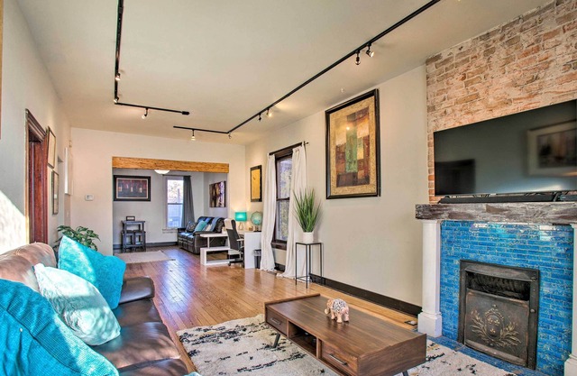 Updated Denver Hideout - Walk to South Broadway!
