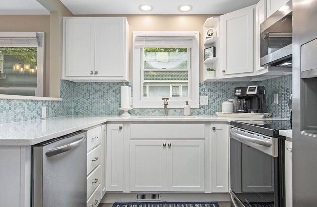 Updated Downtown Retreat, Main Unit