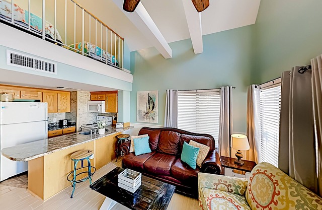 Updated Top-Floor Condo at Plantation with Gulf View Balcony, Loft, and WiFi