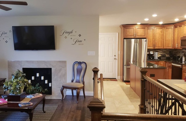Upscale Private 5 Star Home For Families or Business Trips