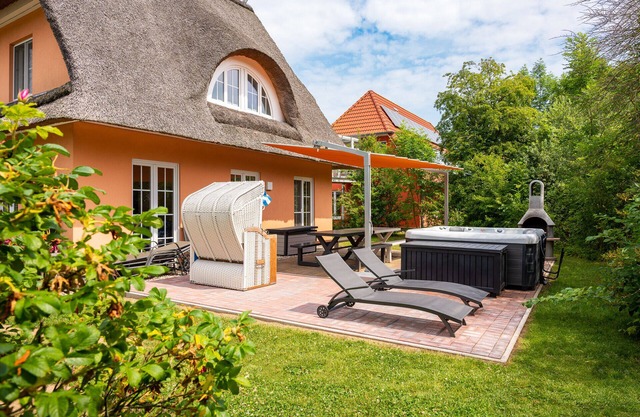 Vacation home for 13 guests with 400m² in Hohenkirchen OT Beckerwitz (147665)