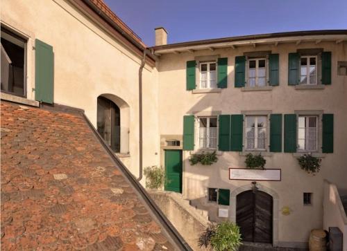 Vacation apartment with batAppartement de vacances avec sanitaires et cuisinehroom and kitchen