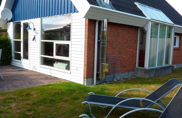 Vacation home for 6 guests with 80m² in Lensterstrand (54803)