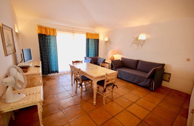 Vacation Home in Porto Cervo with 1 bedrooms sleeps 3