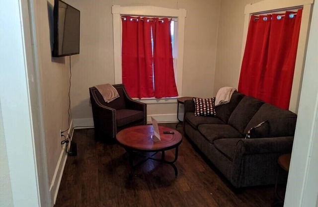 Vance 3 Classy One Bedroom