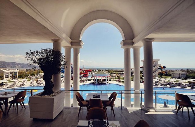 Velipoja Grand Europa Resort