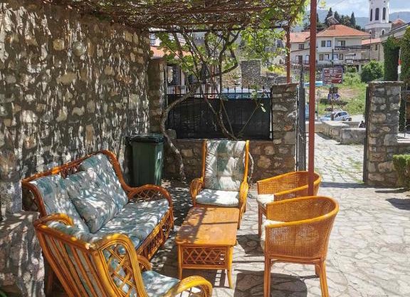 Veronika Guest House