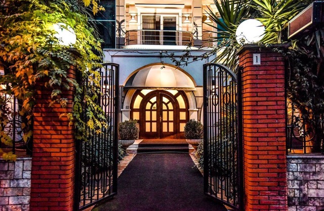 VH Broad Way Tirana Center Hotel