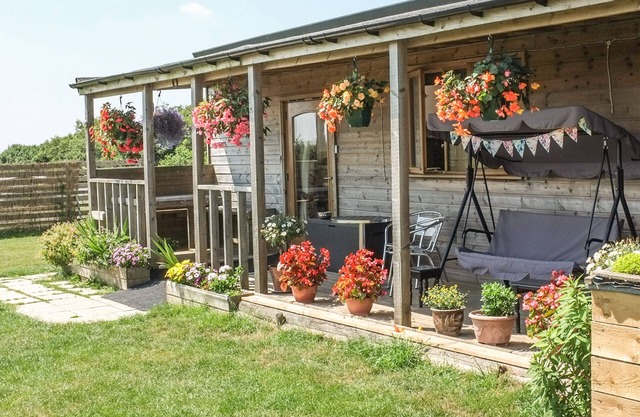 VIEW THE GALLERY, pet friendly, with open fire in Okehampton