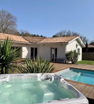 Villa au calme en lisière de forêt