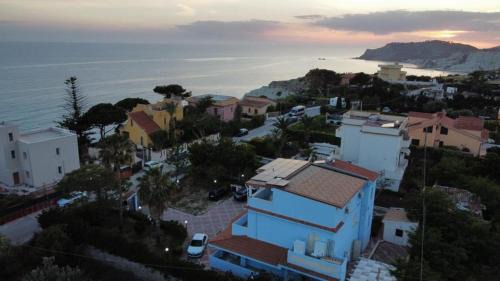 Villa Azzurra Scale of the Turks
