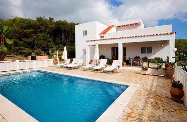 Villa 'Casa Es Socorrat' with Mountain View, Wi-Fi and Air Conditioning