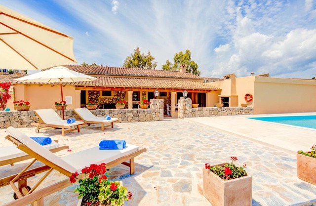 Villa Can Daniel for six people with pool and BBQ