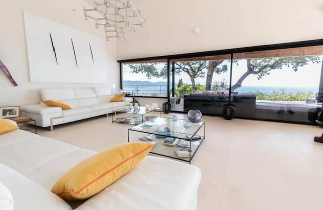 Villa D'architecte, Domaine Privé du Cap Bénat