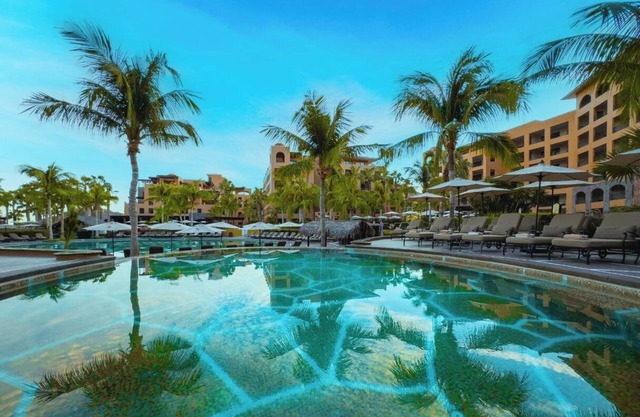Villa Del Palmar Loreto: INCREDIBLE 2BDR Penthouse with FULL Oceanfront view!