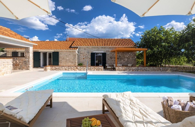 Villa di Perla by Interhome
