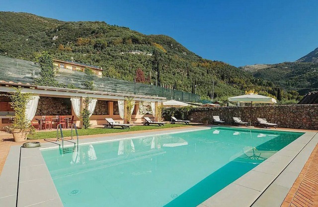 Villa Dolceamara: An elegant three-story villa situated in a quiet location, a few minutes from the town center, with Free WI-FI.