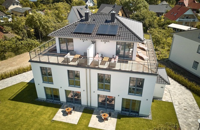 VILLA EMMA B luxury with sauna, whirlpool, fireplace, view in Sellin on Rügen
