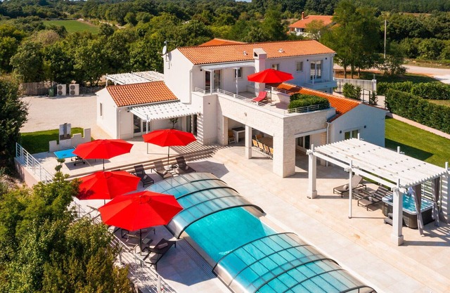 Villa Energy Gold with Pool