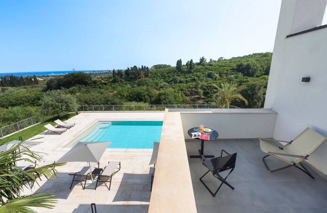 Villa Gitana, with swimming pool in Sicily