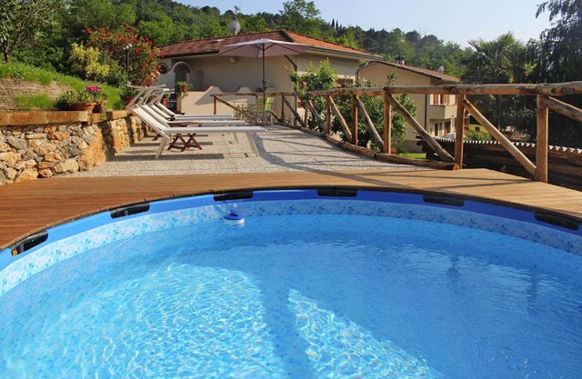 Villa in Camaiore with Panoramic Mountain Views