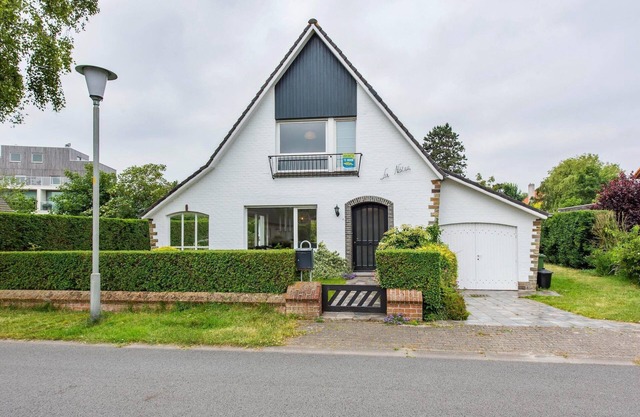Villa in Koksijde near the Beach