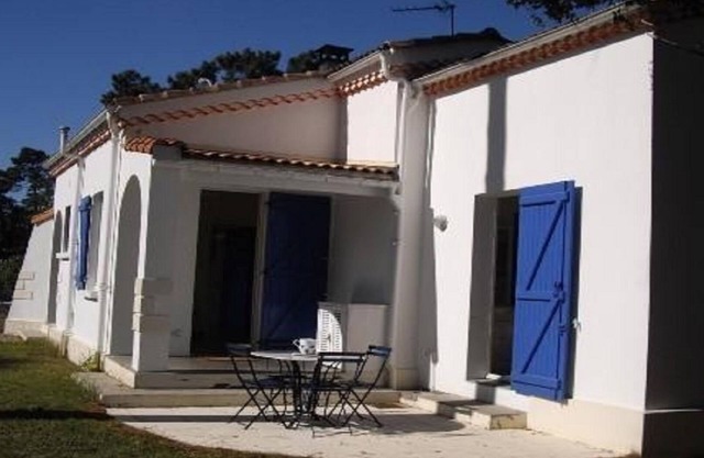 Villa in La Palmyre for 4 people.
