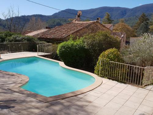Villa in Méounes near Bandol Beach