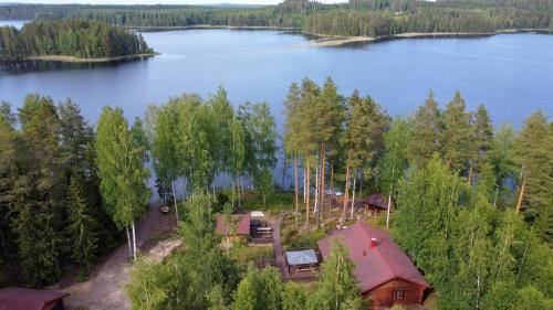 Villa Joutsen with jacuzzi