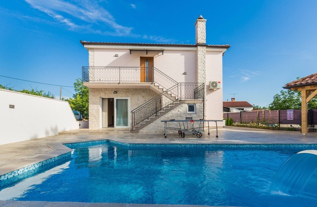 Villa Loki nearby Porec – Crovillas GmbH