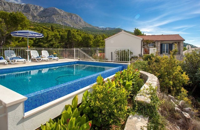 Villa Marta in Tucepi, private pool