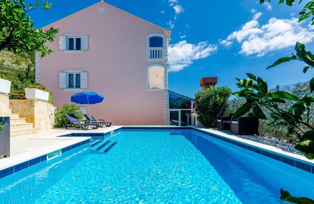 Villa Mateo with Private Pool