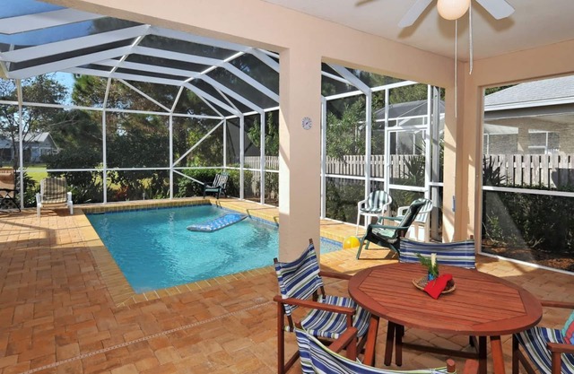 Villa Matthew Court, 3BR/2BA, heated private pool, close to Siesta Key