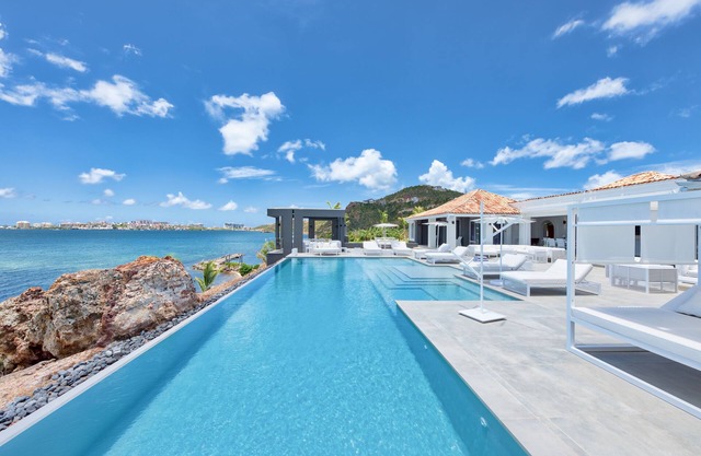 Villa Mirabelle 5BR in Terres Basses by Personal Villas - Tropical Paradise